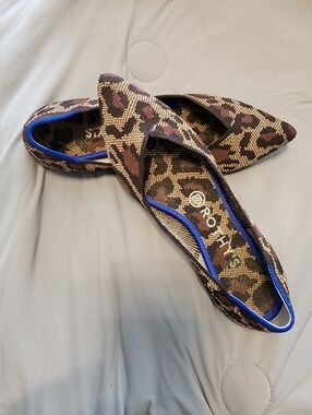 ROTHY’S The Point Womens Sz 8 Big Cat Leopard Pointed Toe Slip On Flat Shoes